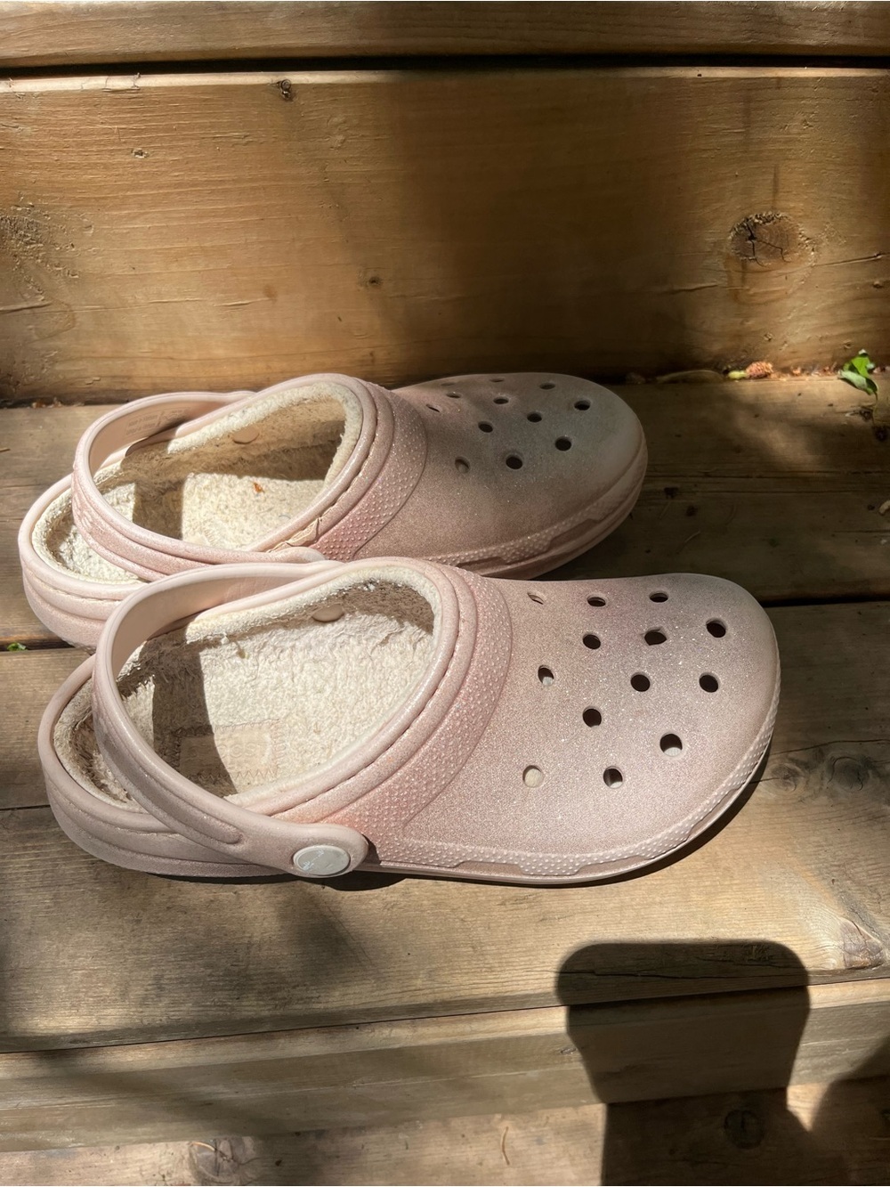 Crocs kids sparkly Pink Faux-Fur Lined Slip-On Clogs Size 2